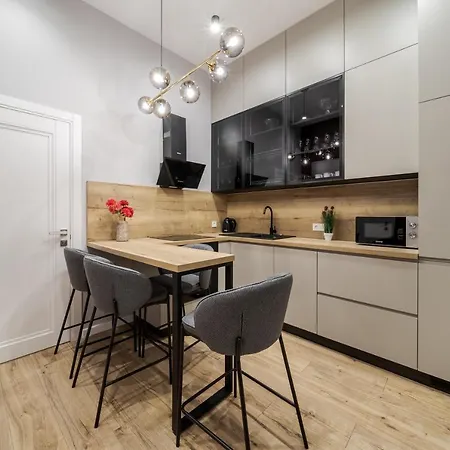 Leogrand On Leontovicha 17 Apartment *